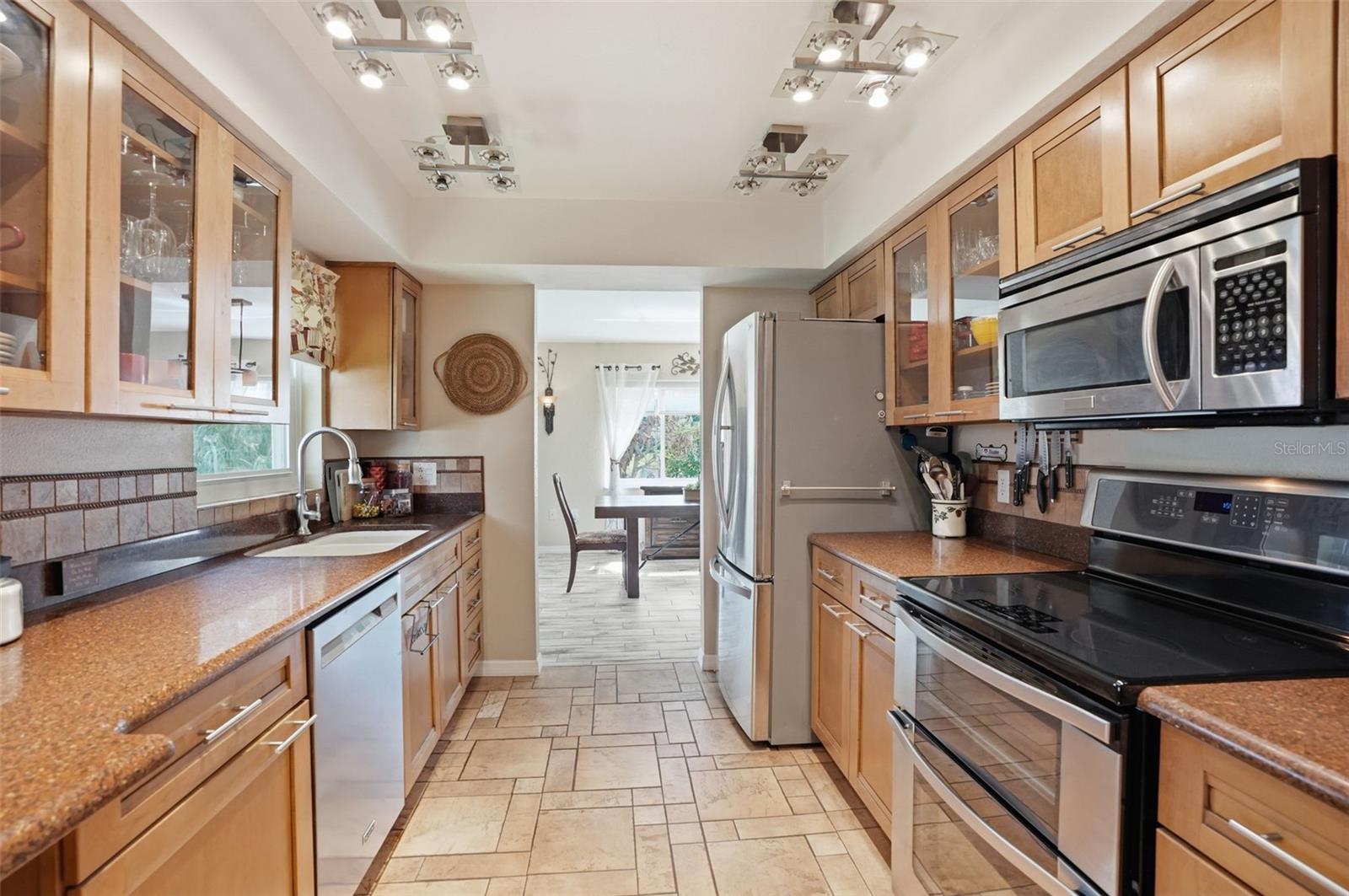 Image 3 of 38 For 2658 Royal Ridge Drive