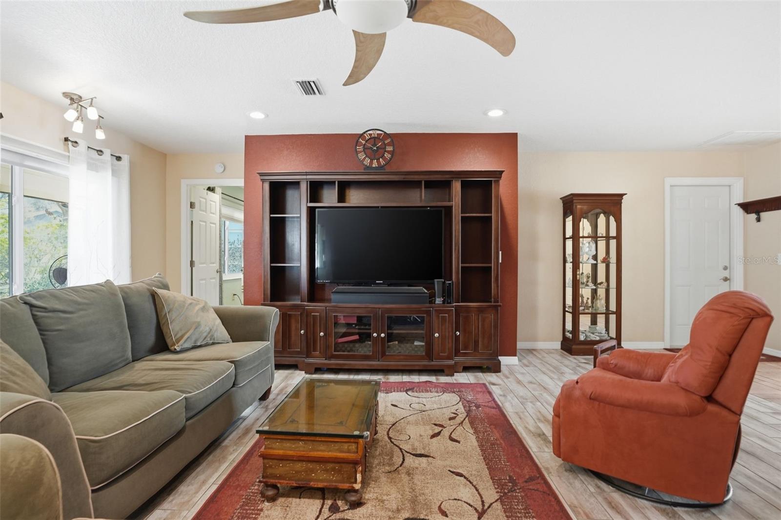 Image 35 of 38 For 2658 Royal Ridge Drive