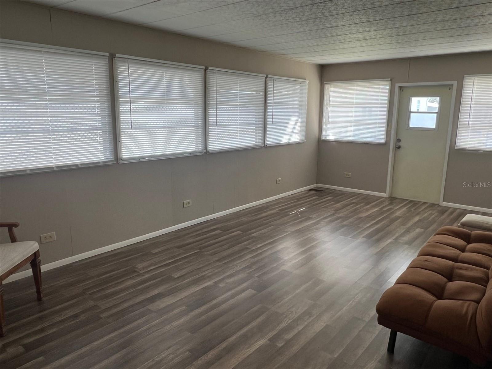 Image 13 of 29 For 66 Thatch Palm Street W