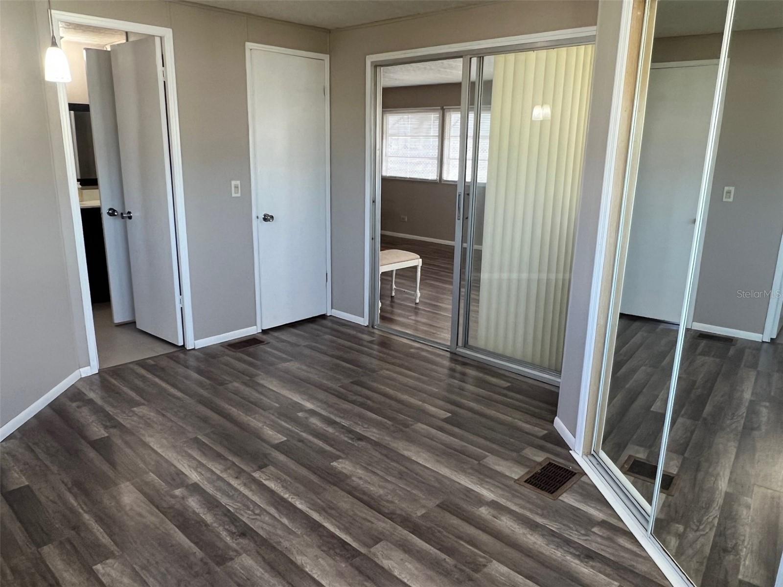 Image 17 of 29 For 66 Thatch Palm Street W