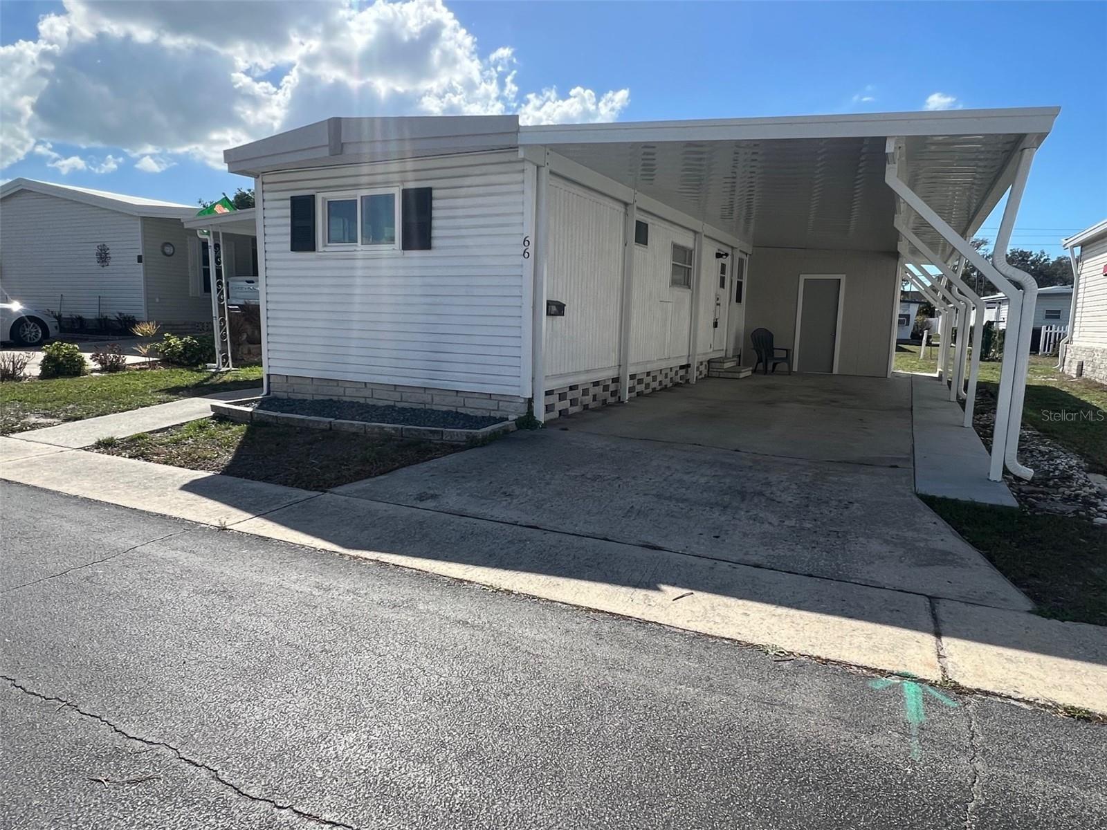 Image 3 of 29 For 66 Thatch Palm Street W