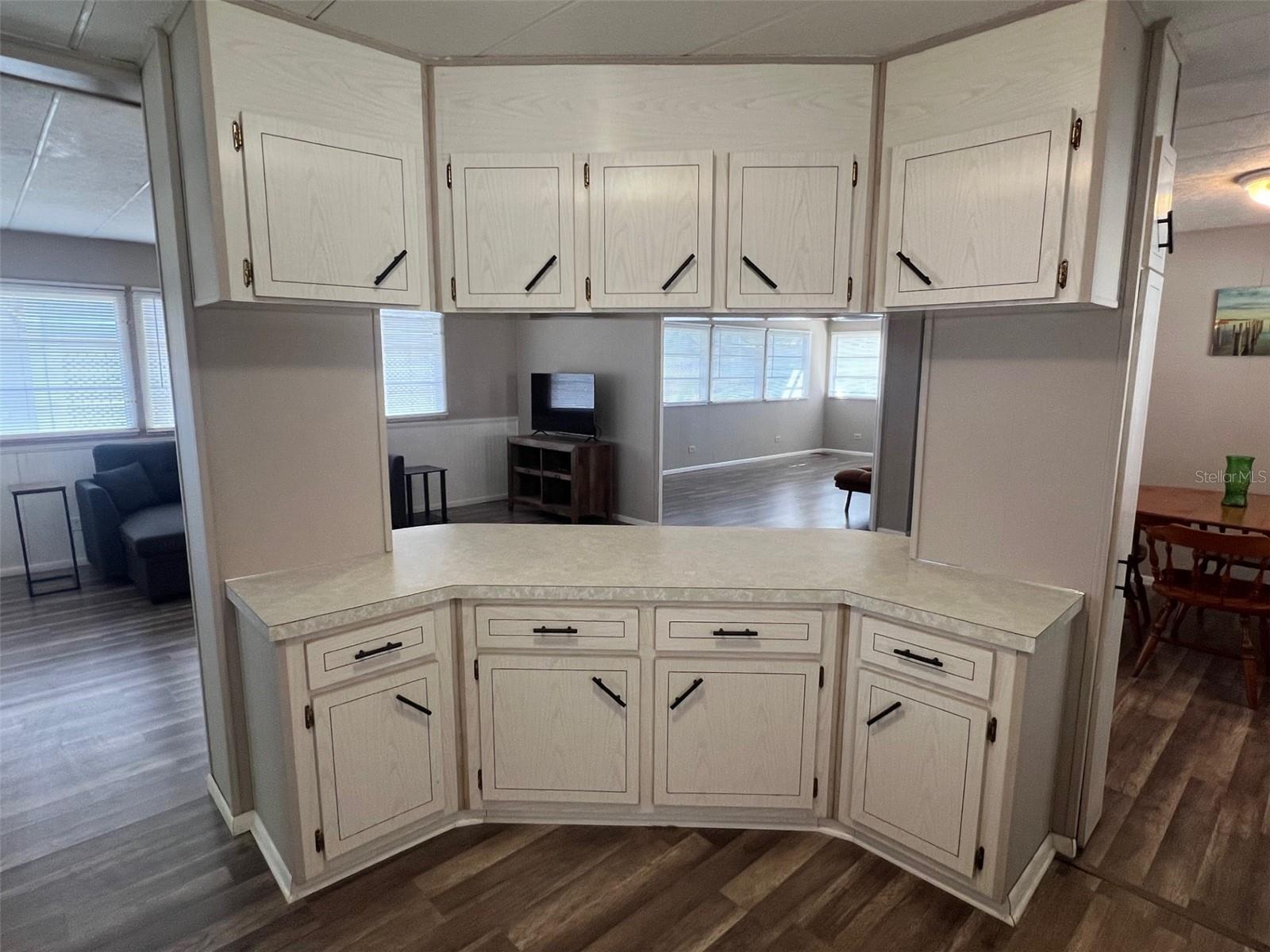 Image 7 of 29 For 66 Thatch Palm Street W