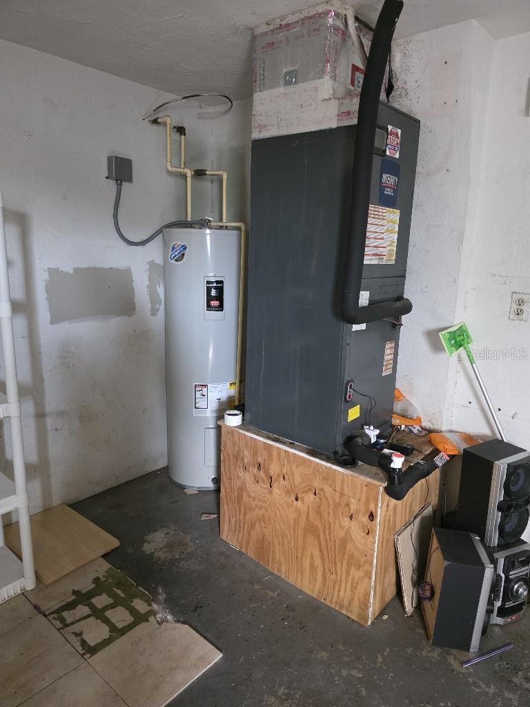 Image 10 of 26 For 7621 Ilex Drive