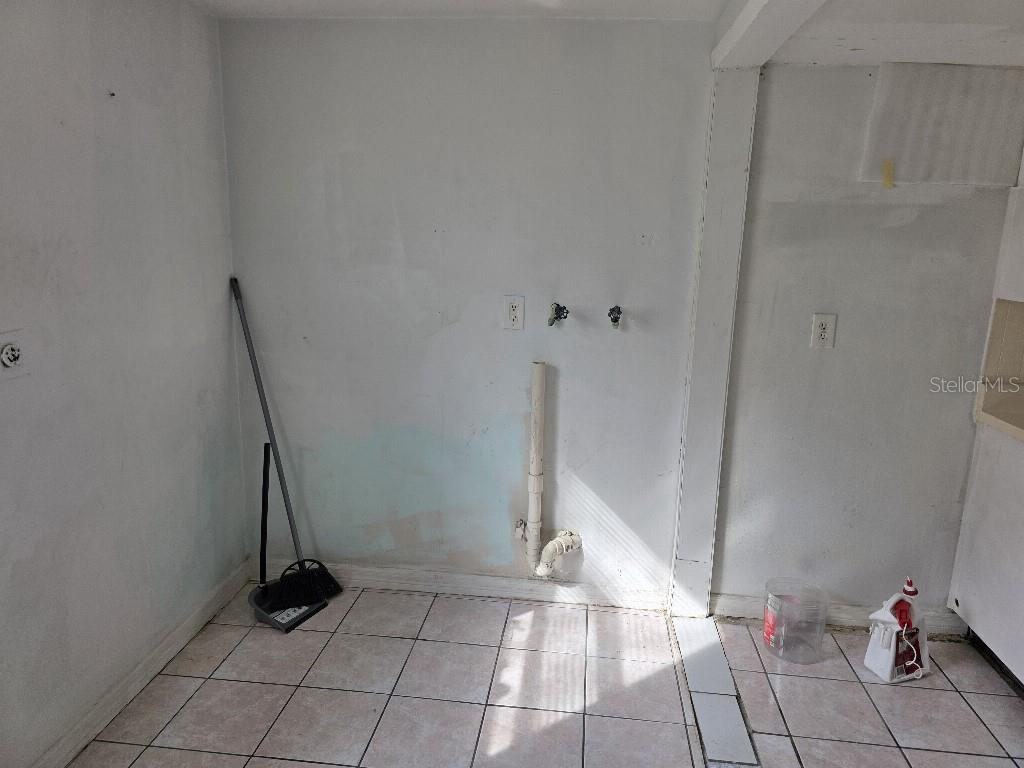 Image 12 of 26 For 7621 Ilex Drive