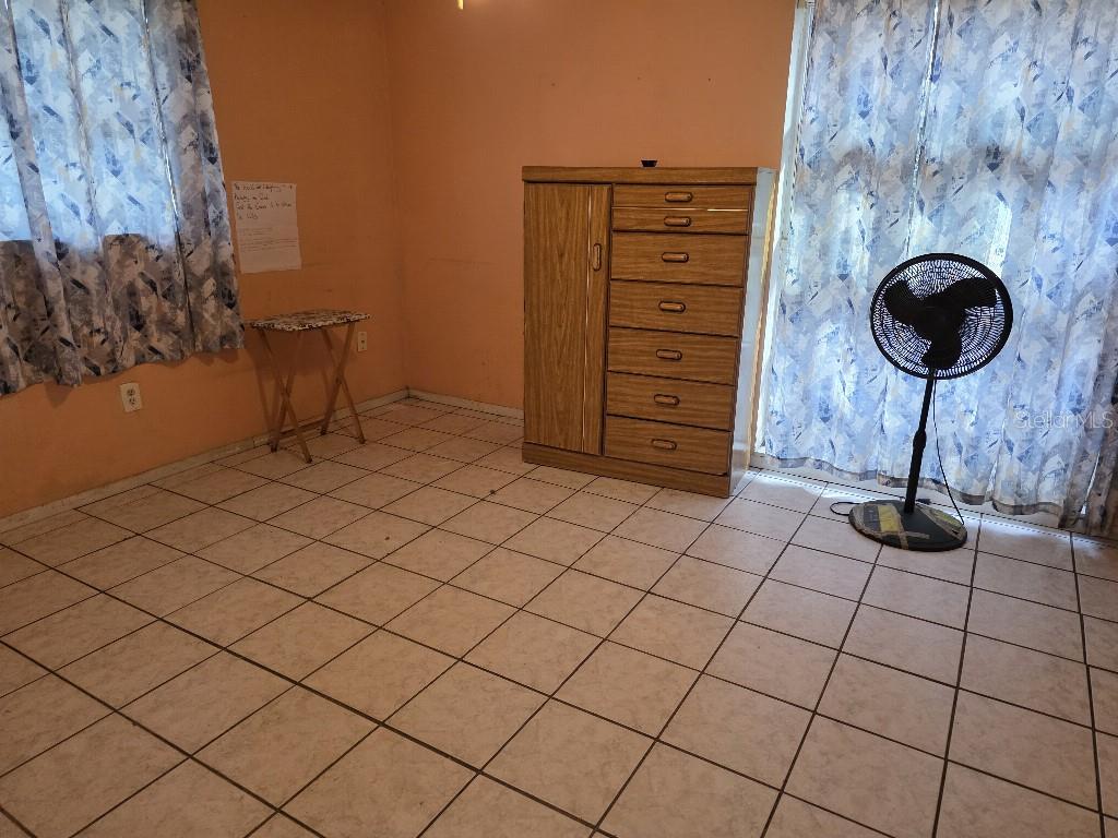 Image 19 of 26 For 7621 Ilex Drive