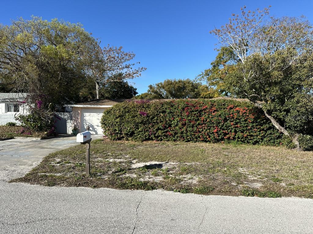 Image 2 of 26 For 7621 Ilex Drive