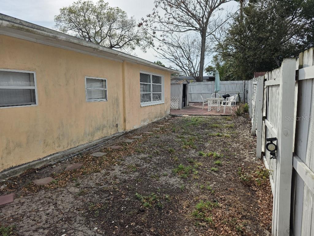 Image 24 of 26 For 7621 Ilex Drive