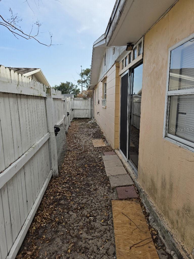 Image 25 of 26 For 7621 Ilex Drive