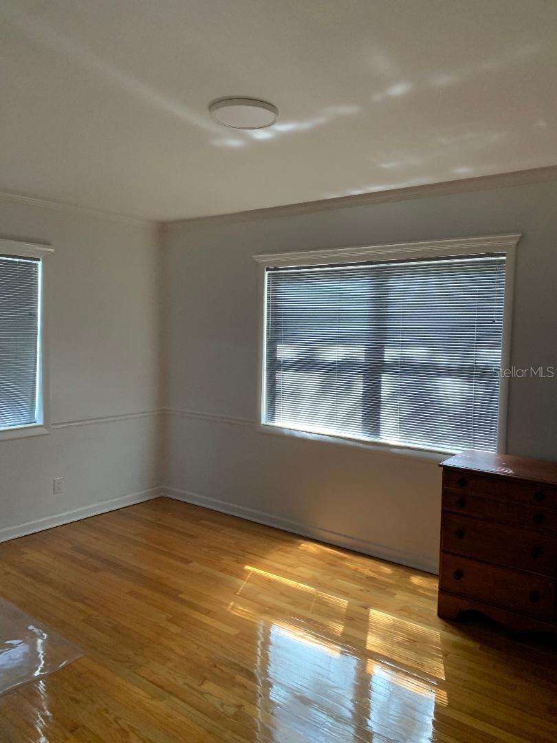 Image 2 of 3 For 362 Foster Lane