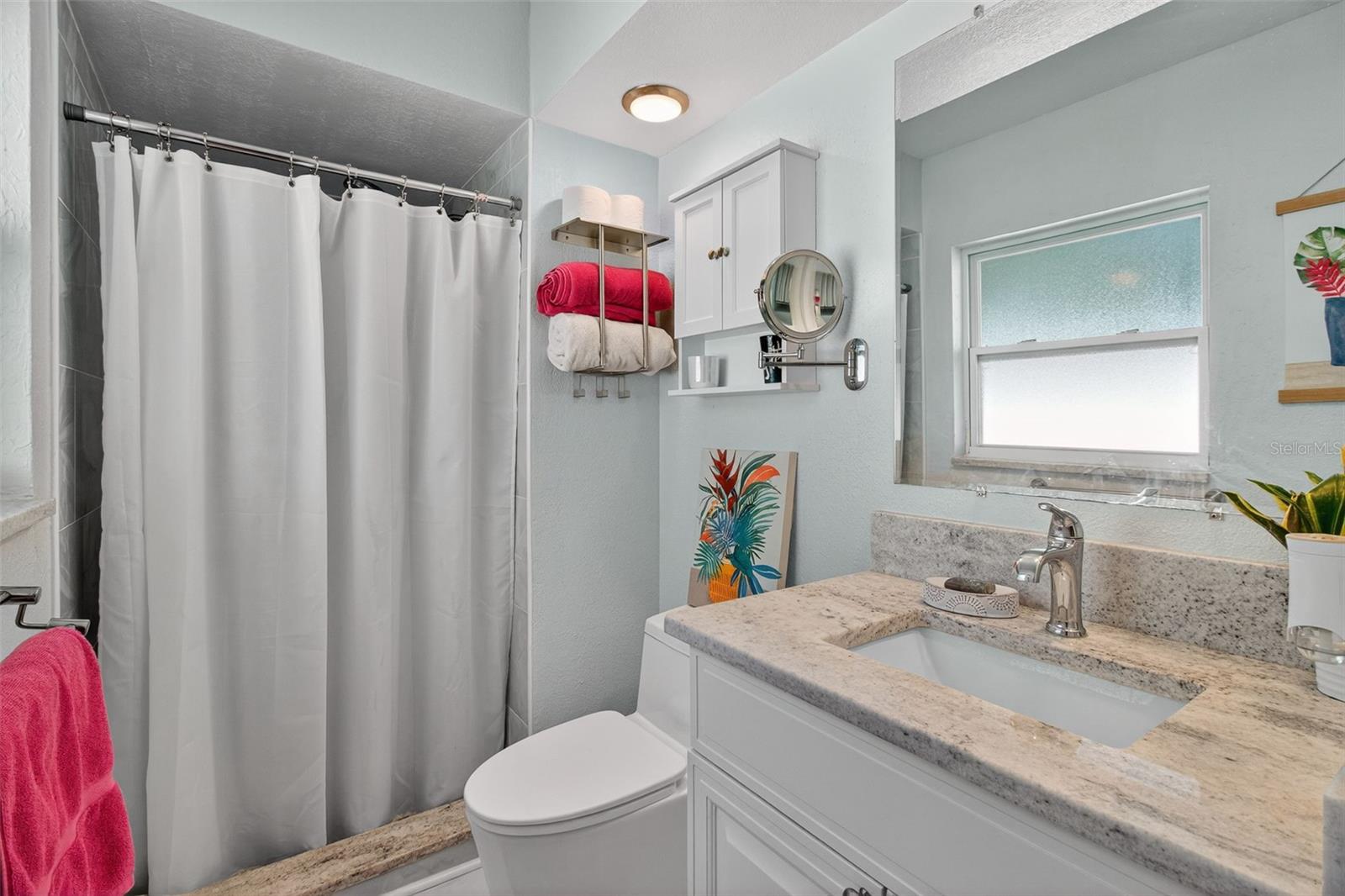 Image 17 of 29 For 5723 1st Street Ne