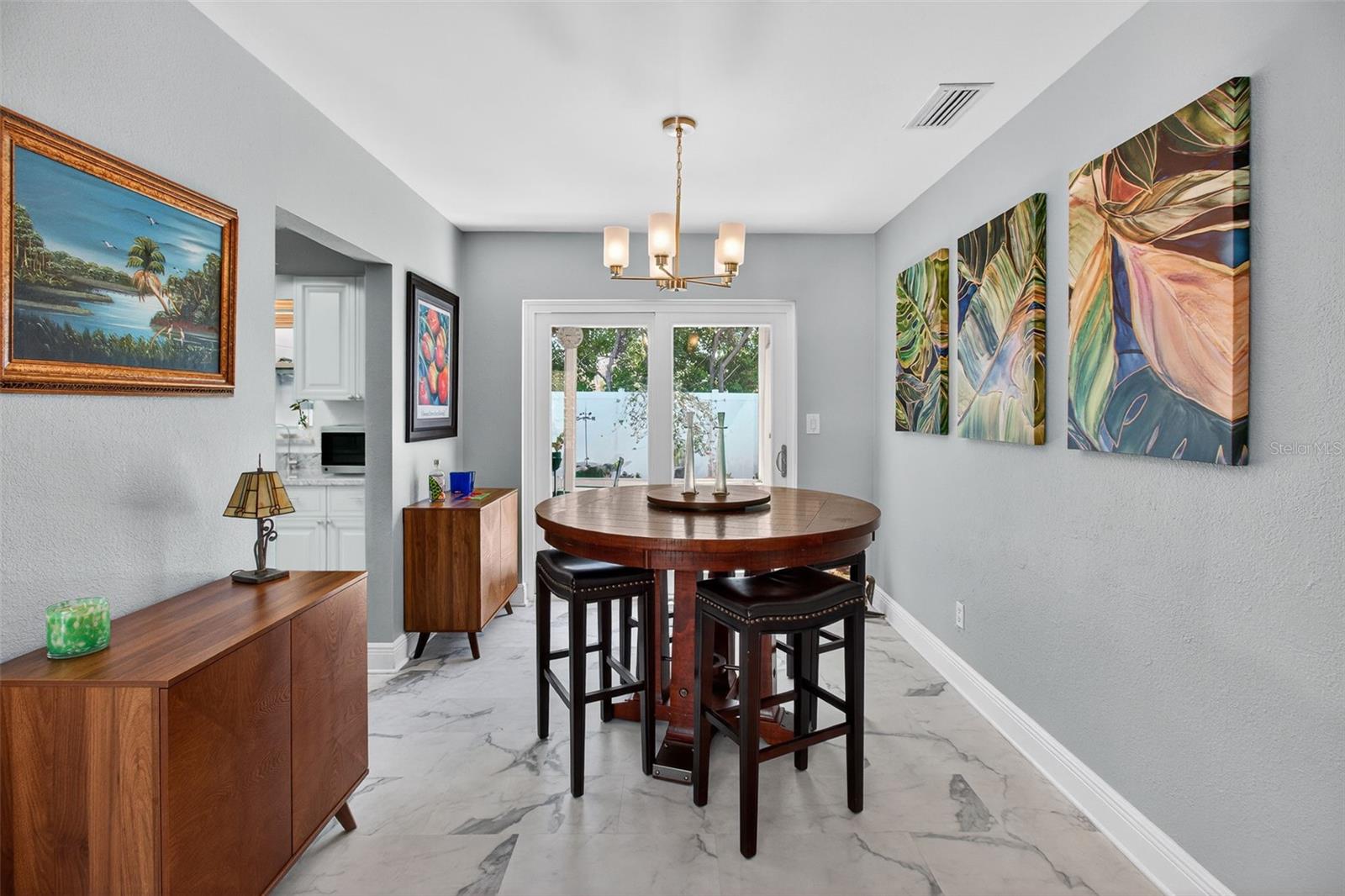 Image 5 of 29 For 5723 1st Street Ne