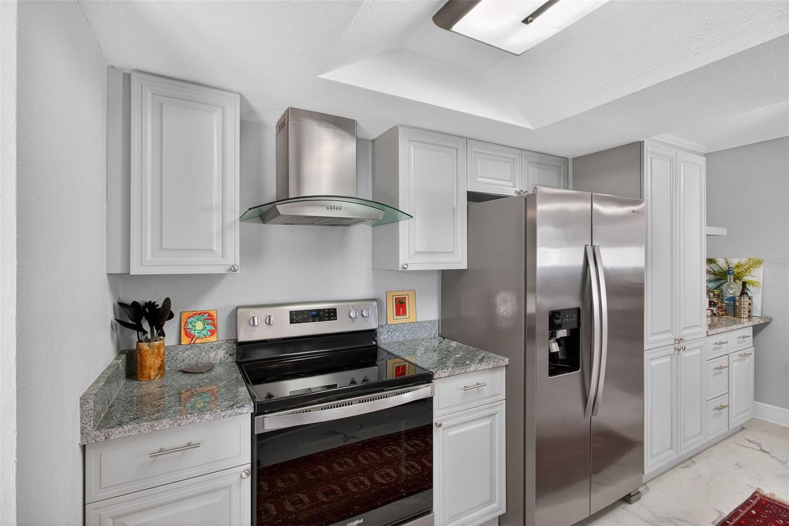 Image 9 of 29 For 5723 1st Street Ne