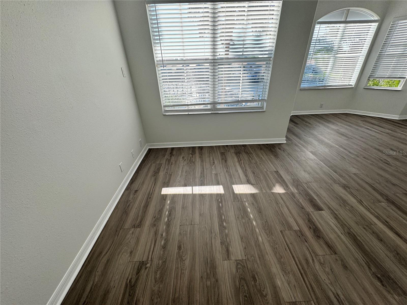 Image 31 of 55 For 4303 Spinnaker Cove Lane