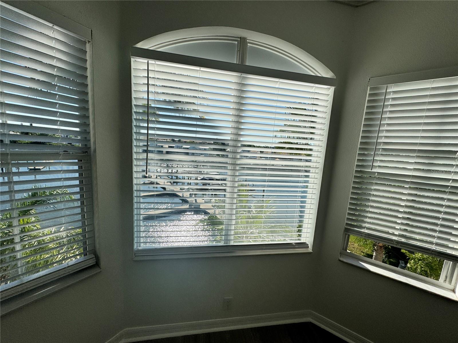 Image 34 of 55 For 4303 Spinnaker Cove Lane