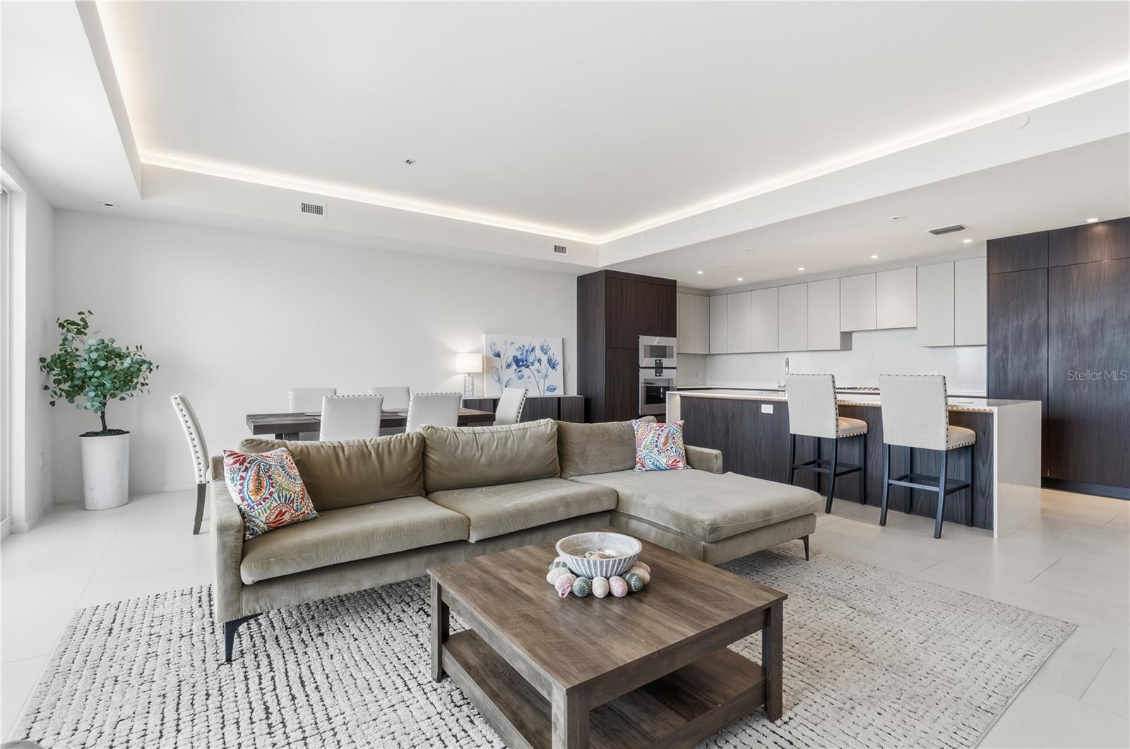 Image 13 of 37 For 1020 Sunset Point Road 505