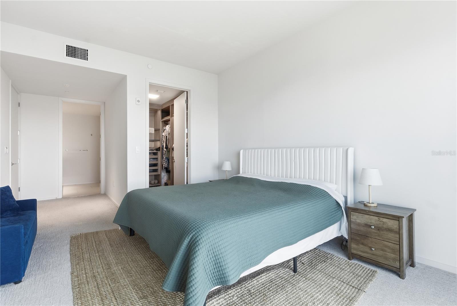 Image 15 of 37 For 1020 Sunset Point Road 505