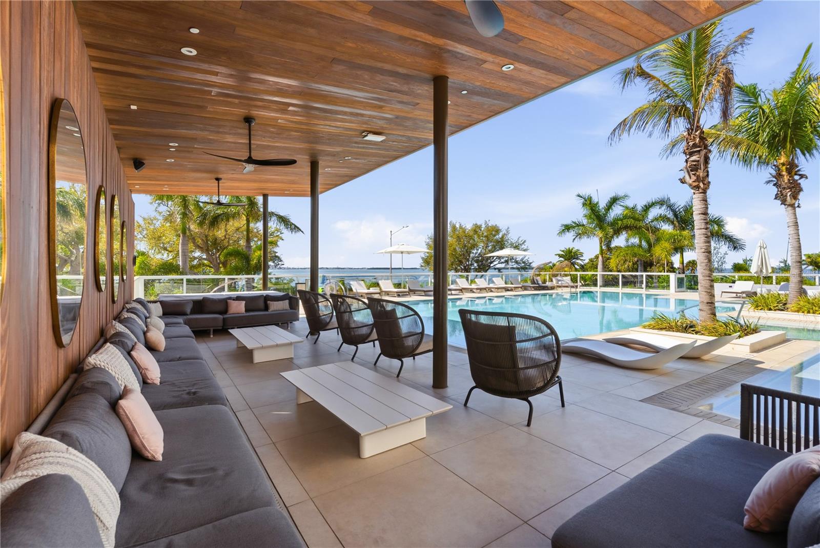 Image 30 of 37 For 1020 Sunset Point Road 505