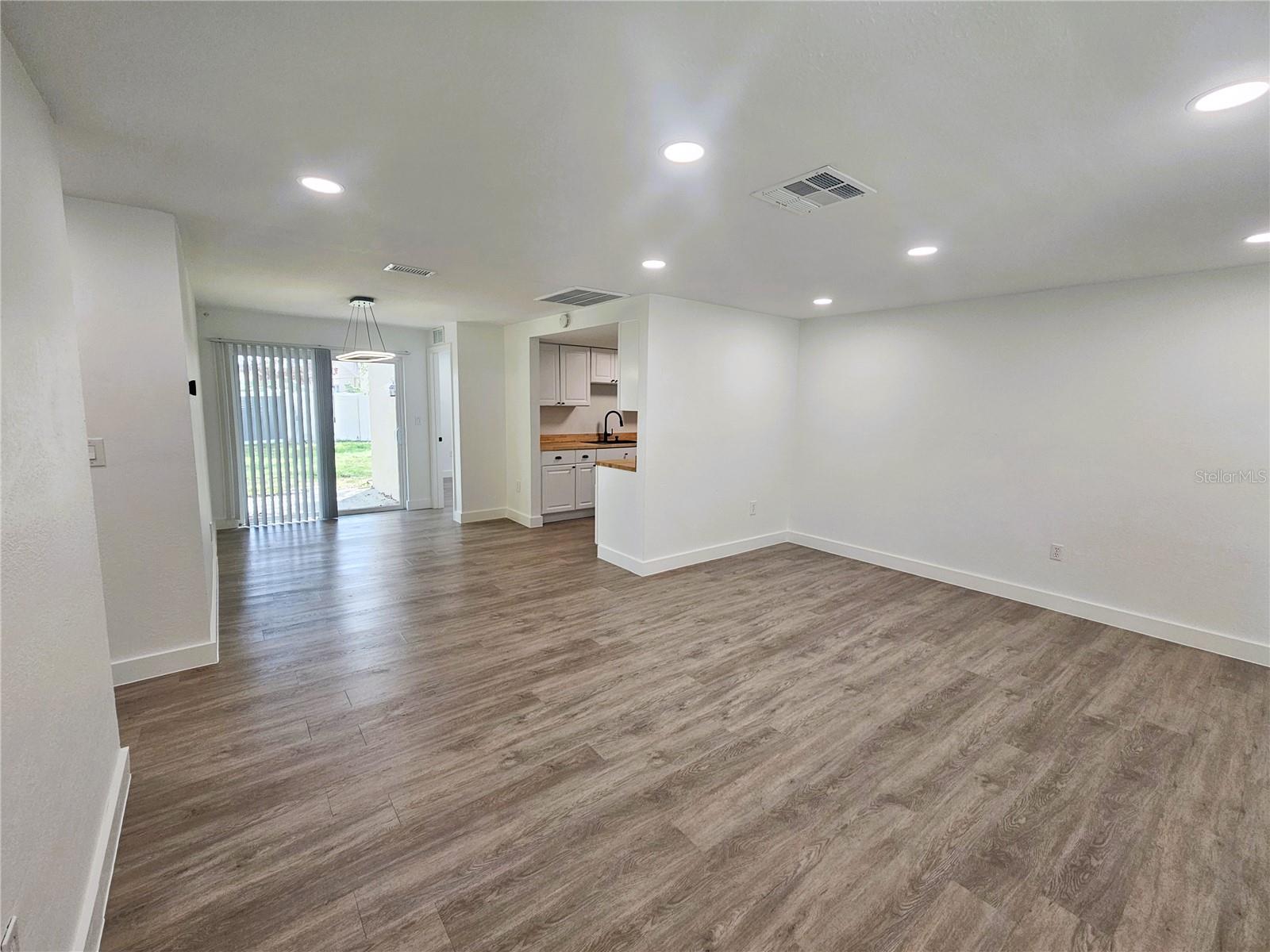 Image 9 of 34 For 12218 Shadow Ridge Boulevard