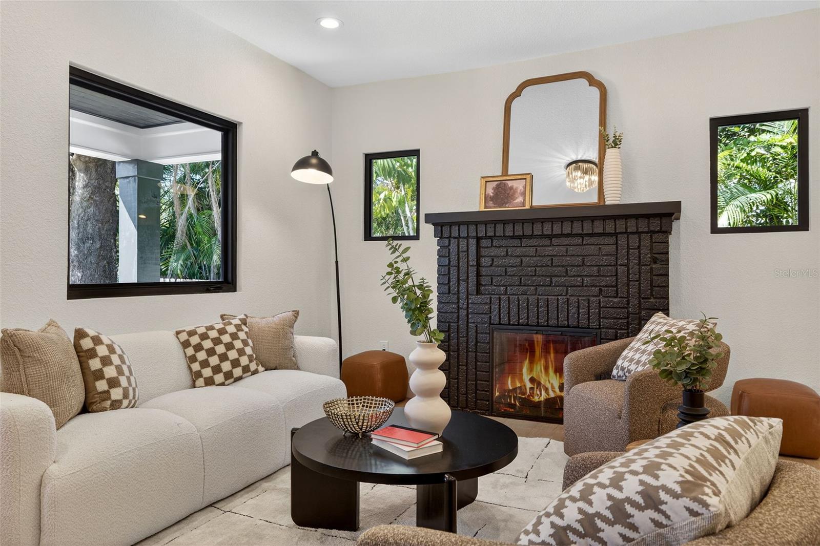 Image 12 of 68 For 159 17th Avenue N