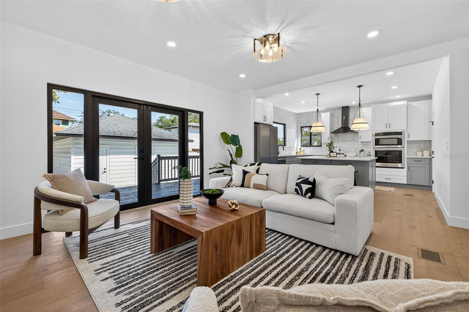 Image 17 of 68 For 159 17th Avenue N