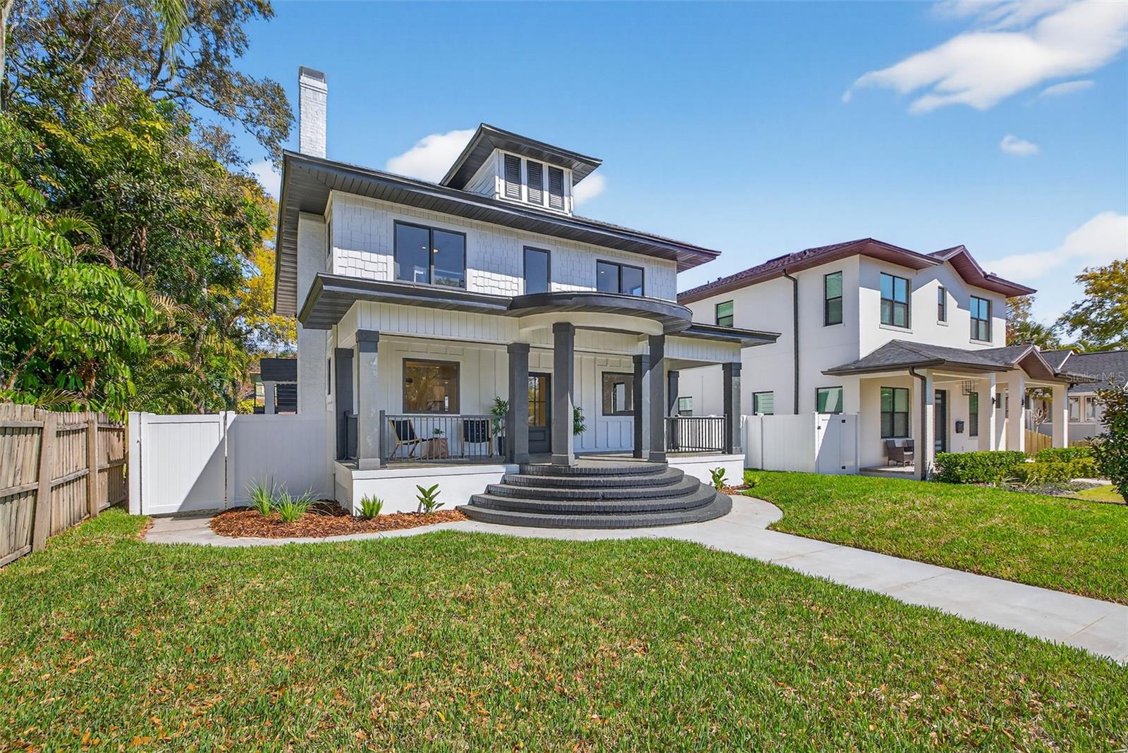 Image 2 of 68 For 159 17th Avenue N