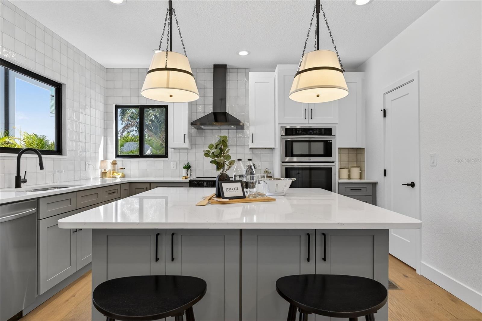 Image 25 of 68 For 159 17th Avenue N