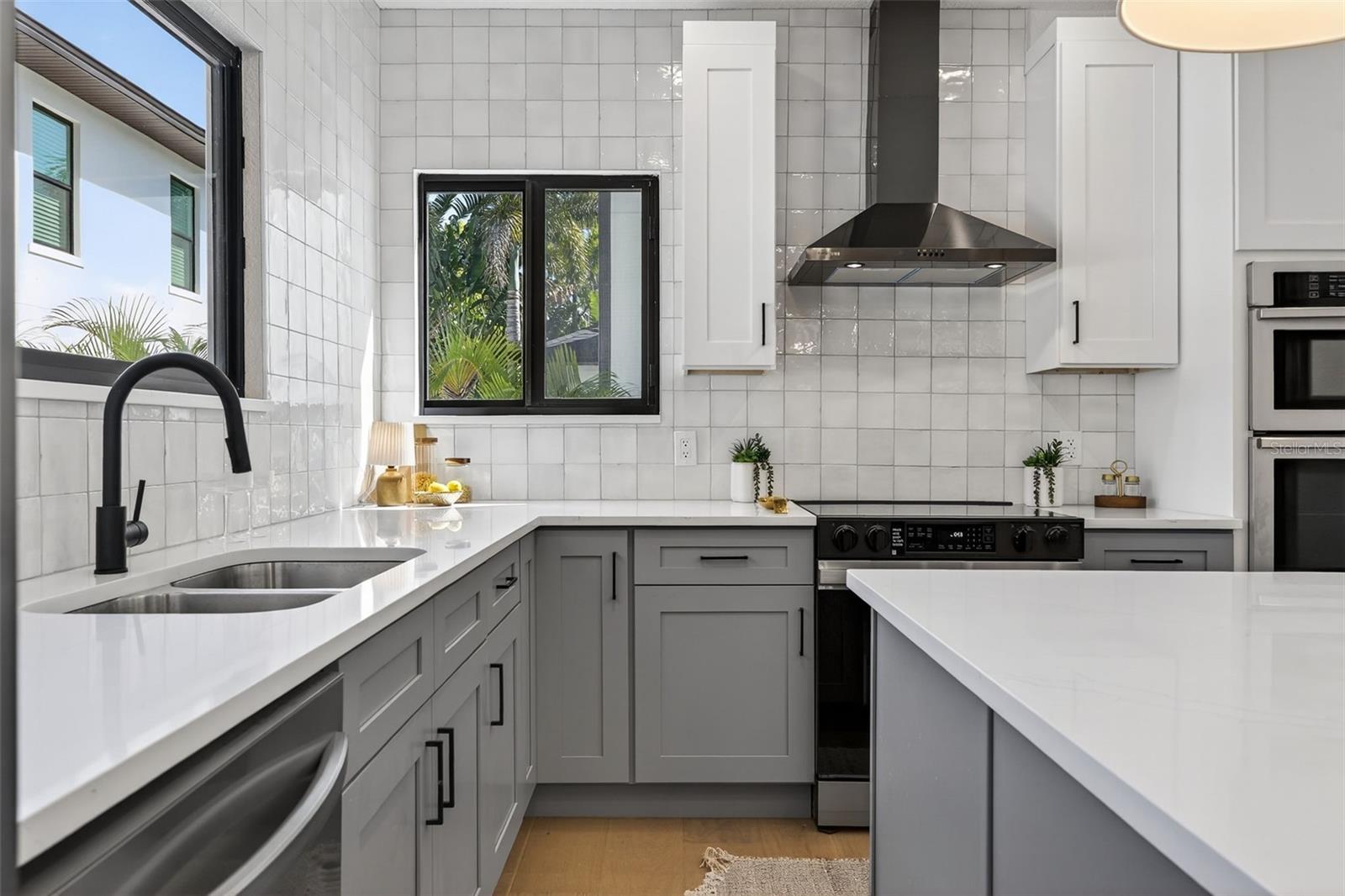 Image 29 of 68 For 159 17th Avenue N