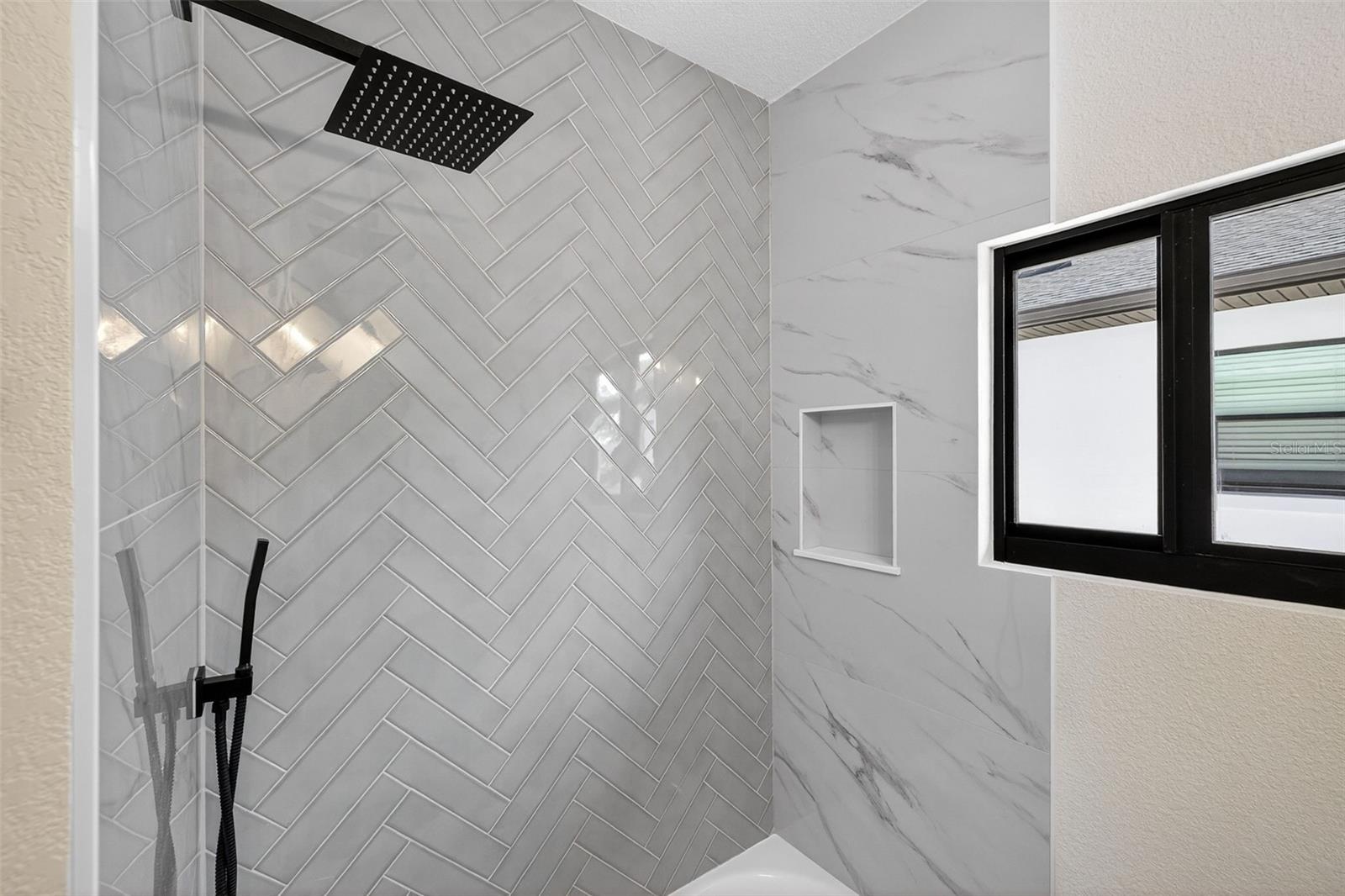 Image 36 of 68 For 159 17th Avenue N