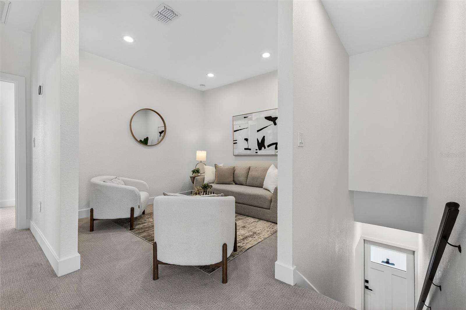 Image 37 of 68 For 159 17th Avenue N