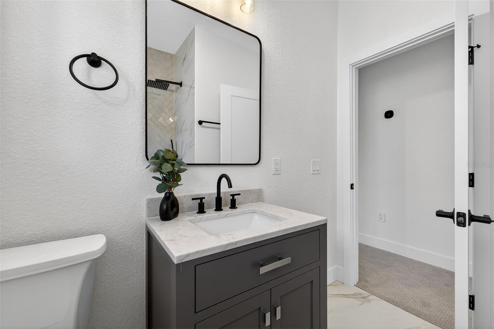 Image 50 of 68 For 159 17th Avenue N