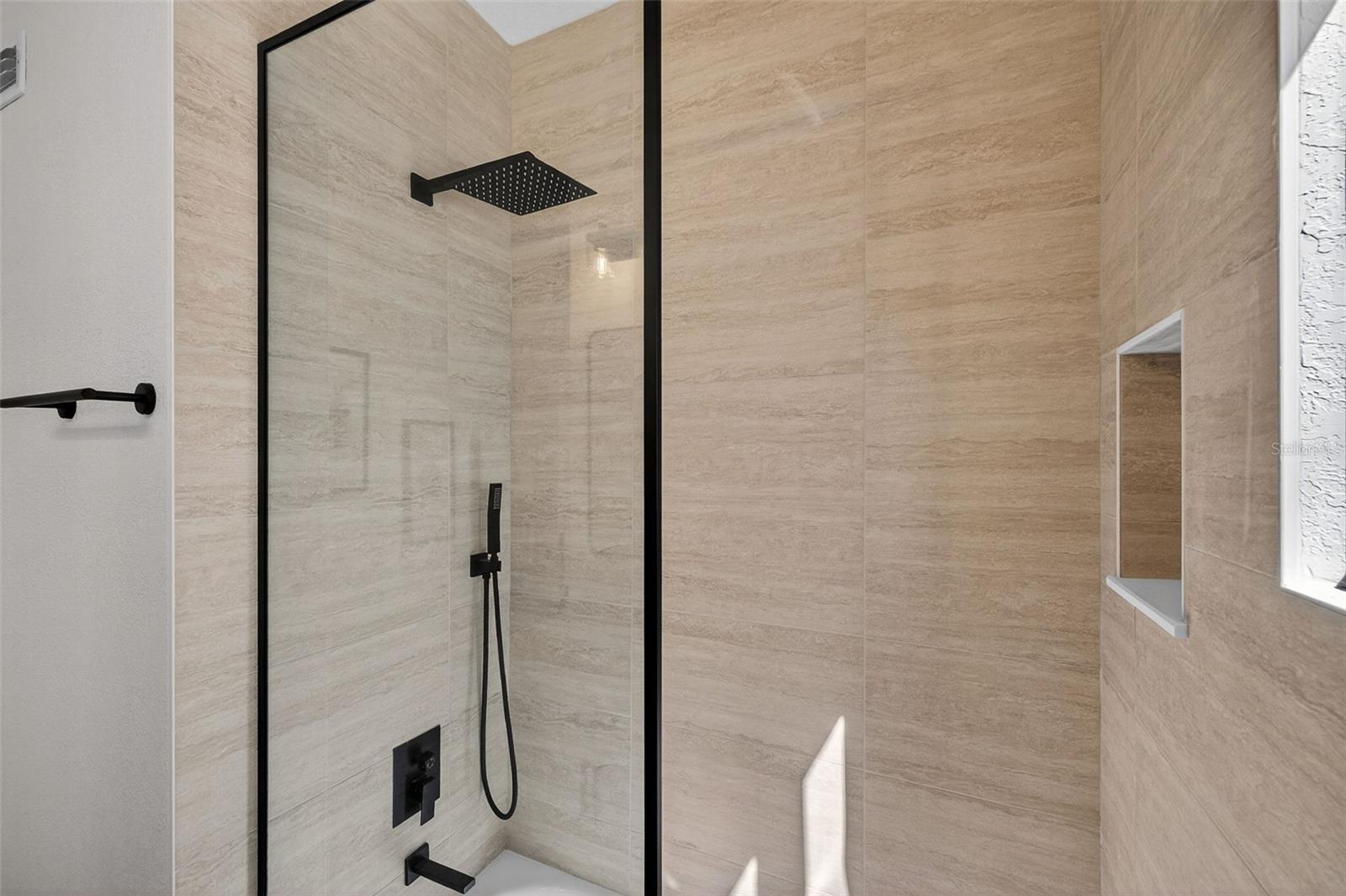 Image 51 of 68 For 159 17th Avenue N