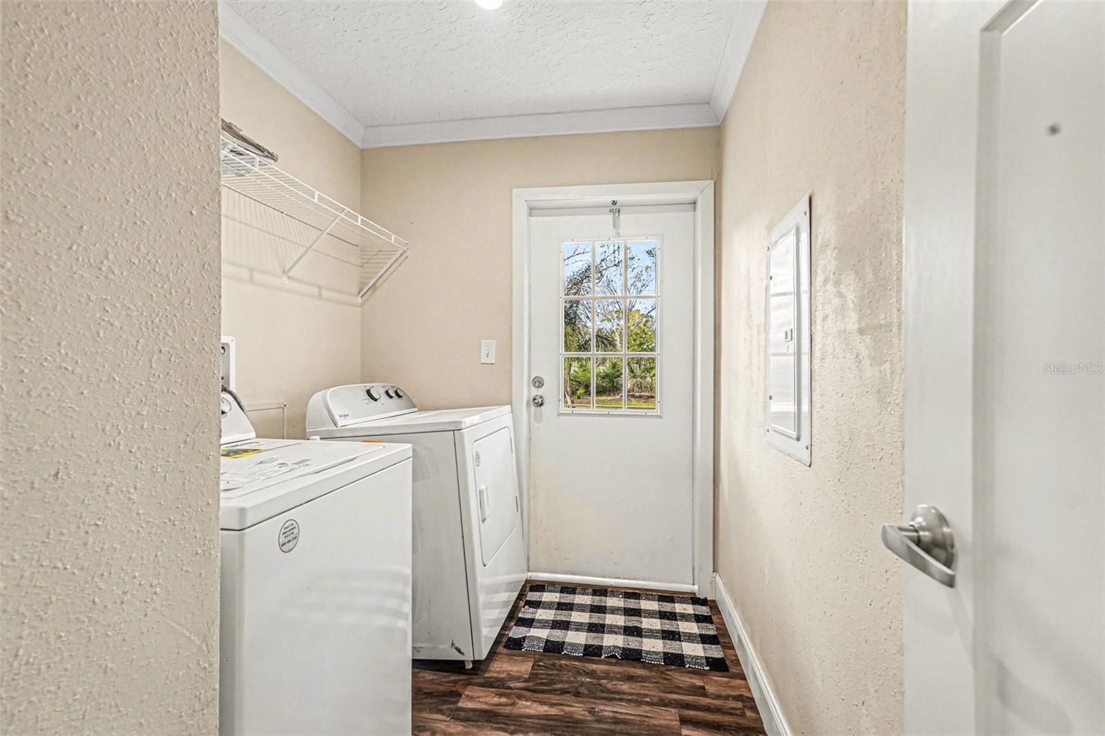 Image 21 of 27 For 12713 Darren Place