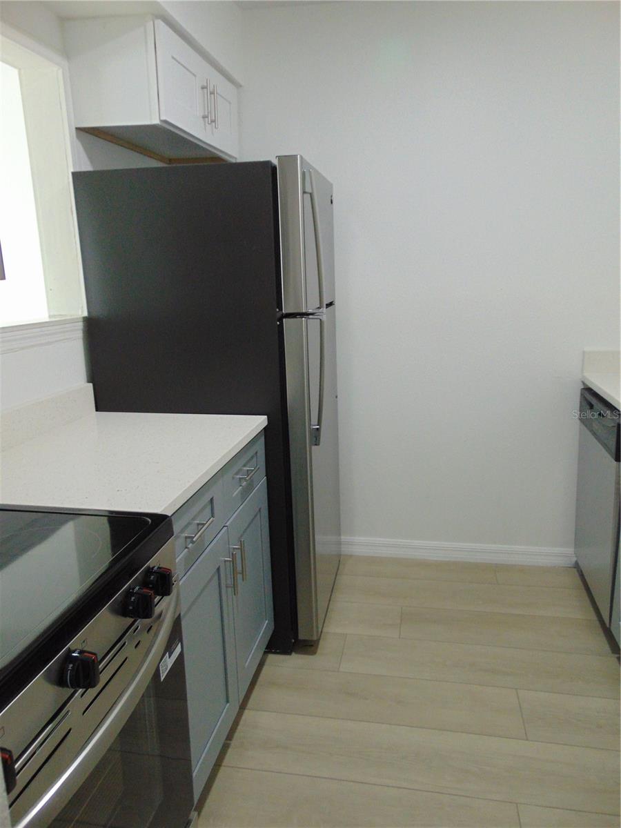 Image 3 of 11 For 9119 Tudor Drive E102