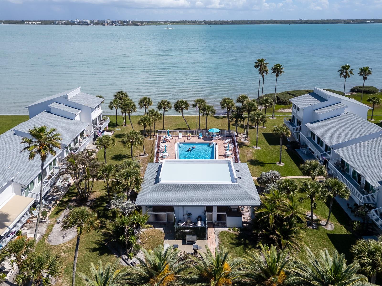 Image 2 of 51 For 1401 Gulf Boulevard 117