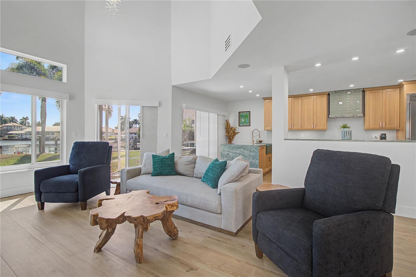 Image 10 of 50 For 140 Eveningstar Cay