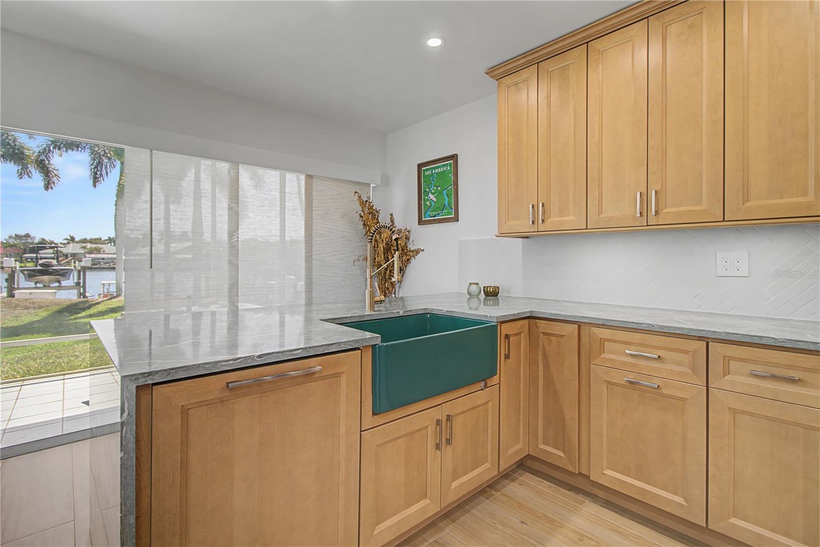 Image 14 of 50 For 140 Eveningstar Cay