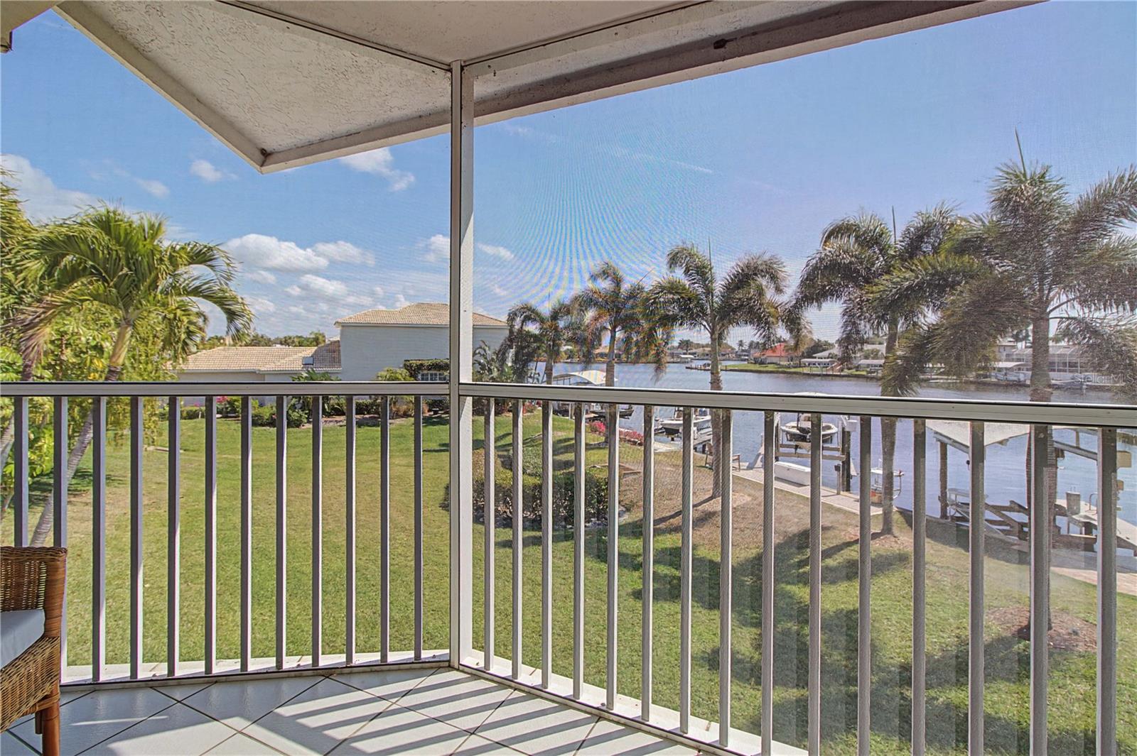 Image 20 of 50 For 140 Eveningstar Cay