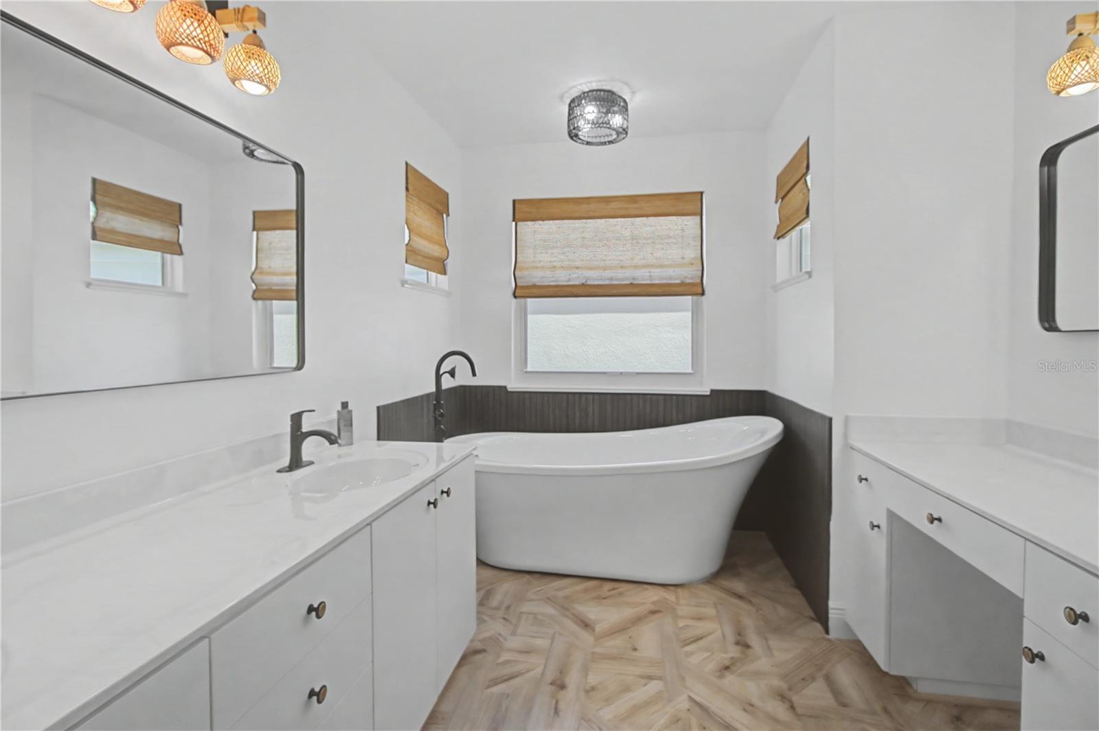 Image 23 of 50 For 140 Eveningstar Cay