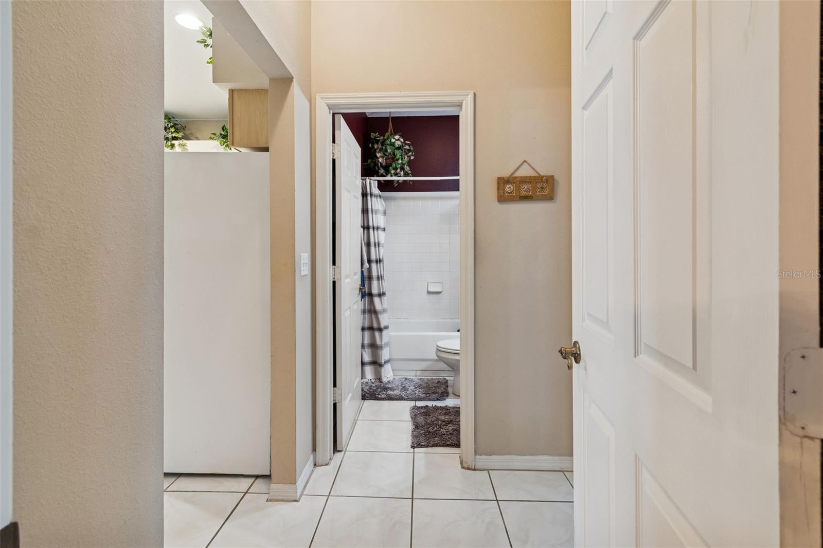 Image 36 of 80 For 1823 Highland Road