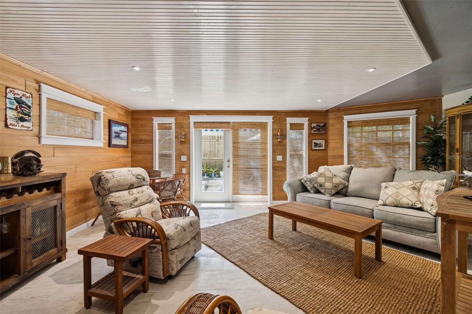 Image 46 of 80 For 1823 Highland Road