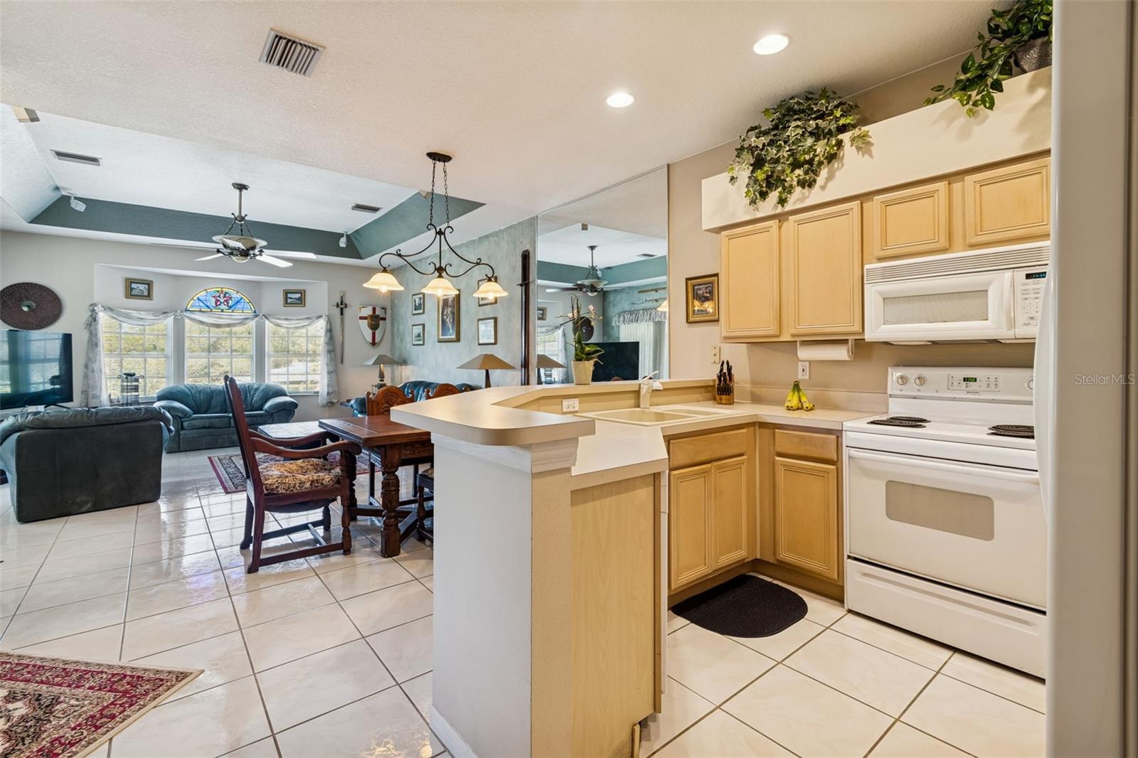 Image 8 of 80 For 1823 Highland Road