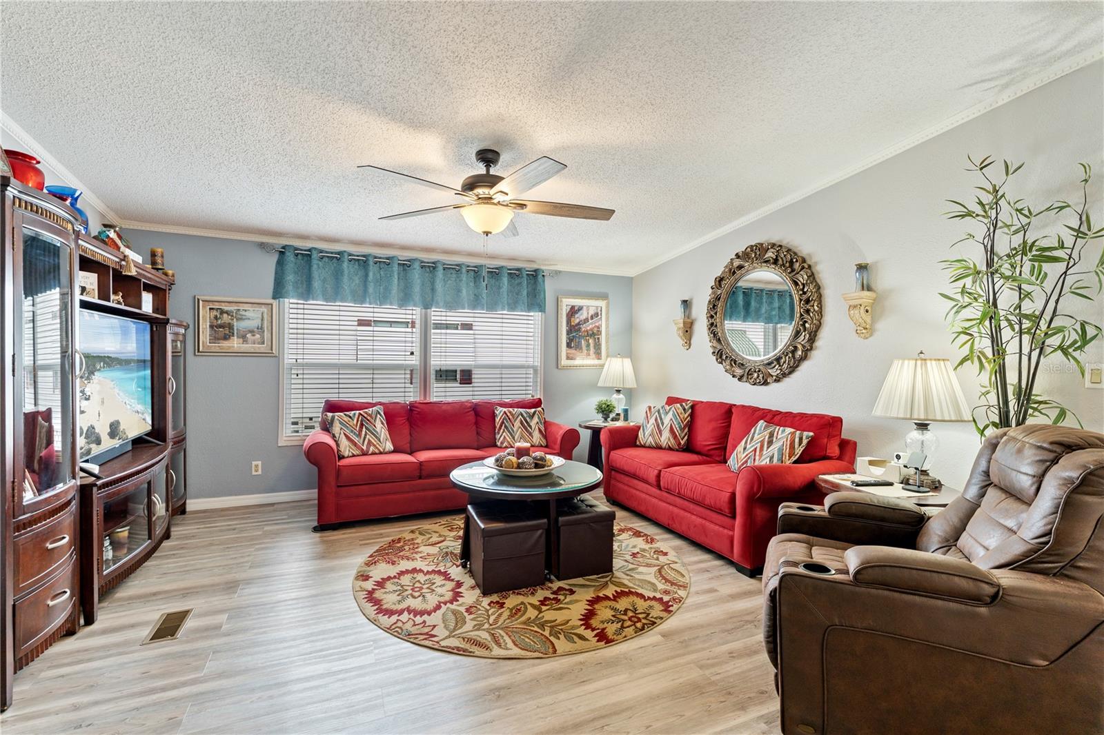 Image 13 of 63 For 3120 Pond Hollow Street