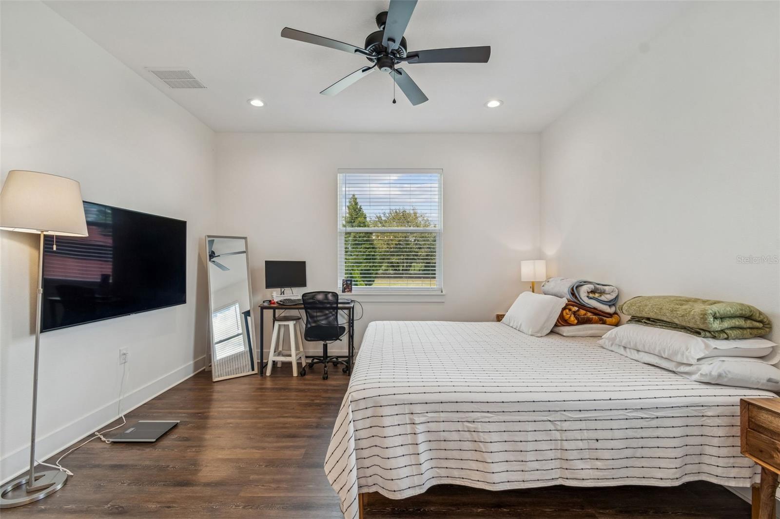 Image 26 of 98 For 5614 Pless Road