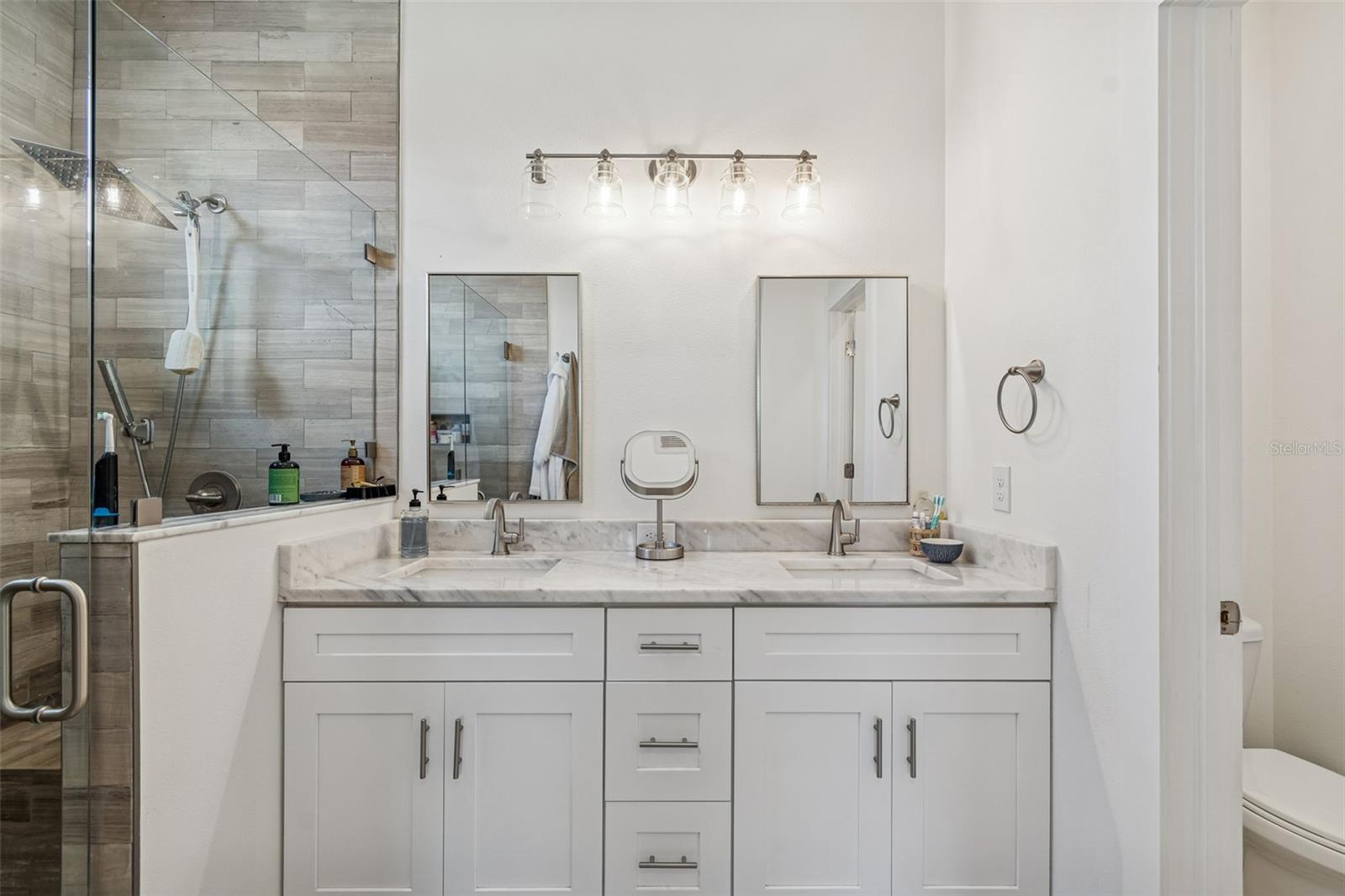 Image 28 of 98 For 5614 Pless Road