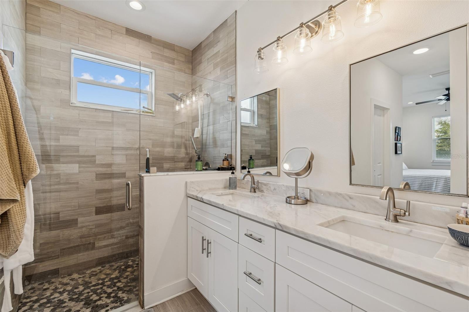 Image 29 of 98 For 5614 Pless Road