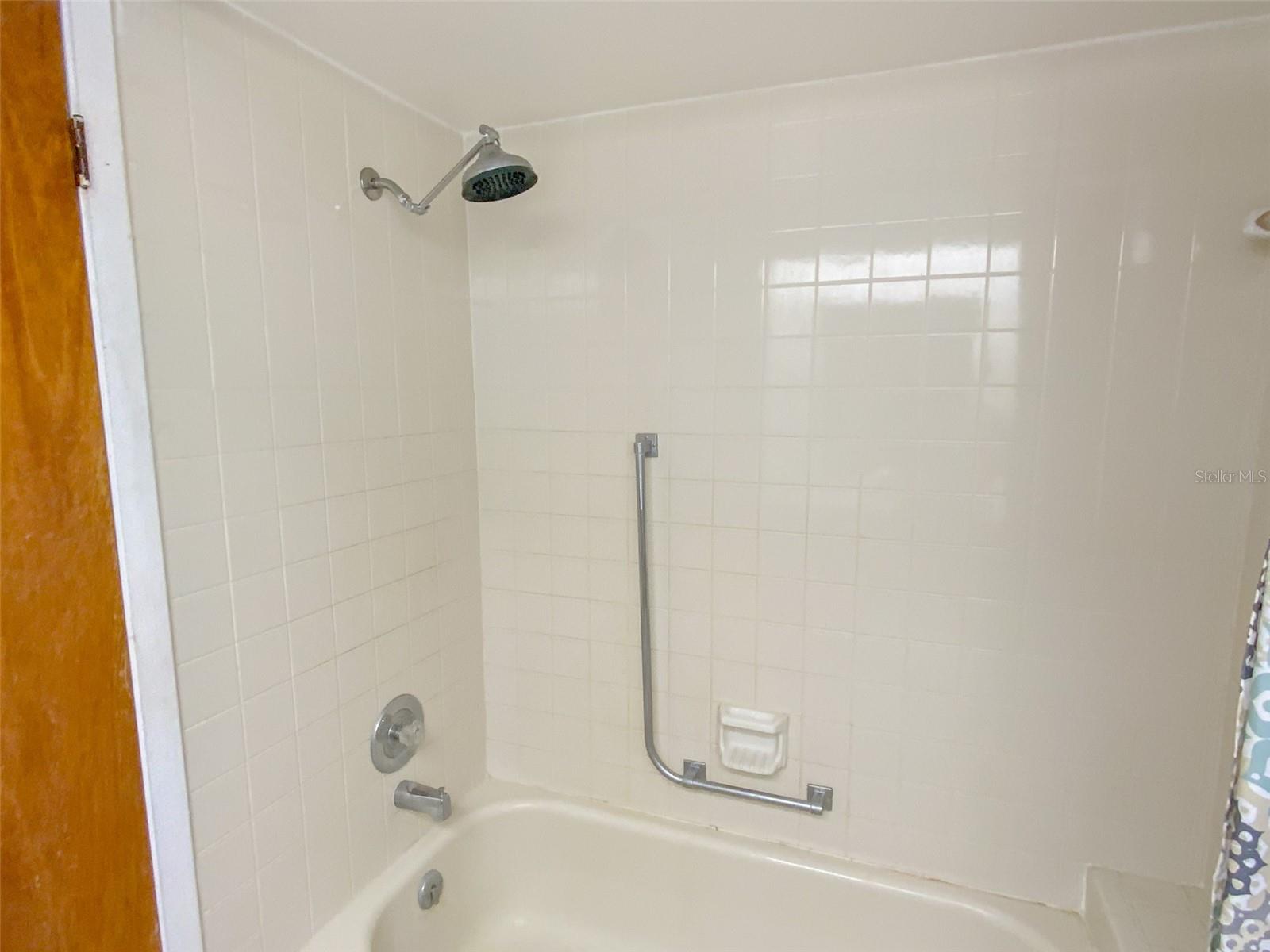 Image 14 of 25 For 6036 Chesham Drive 5