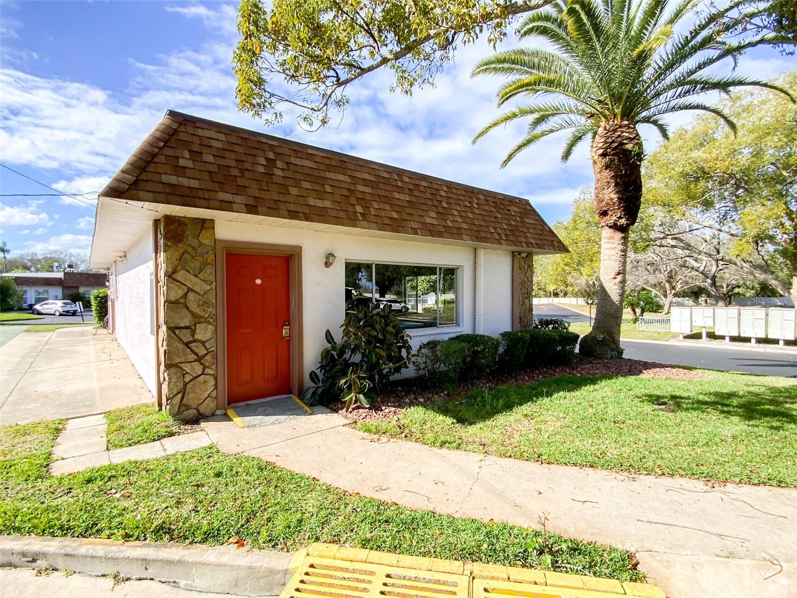 Image 19 of 25 For 6036 Chesham Drive 5