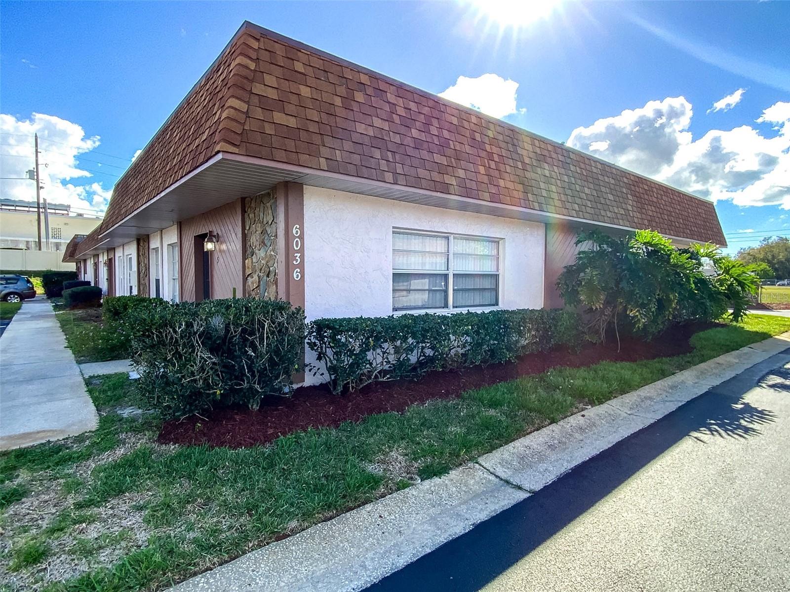 Image 2 of 25 For 6036 Chesham Drive 5