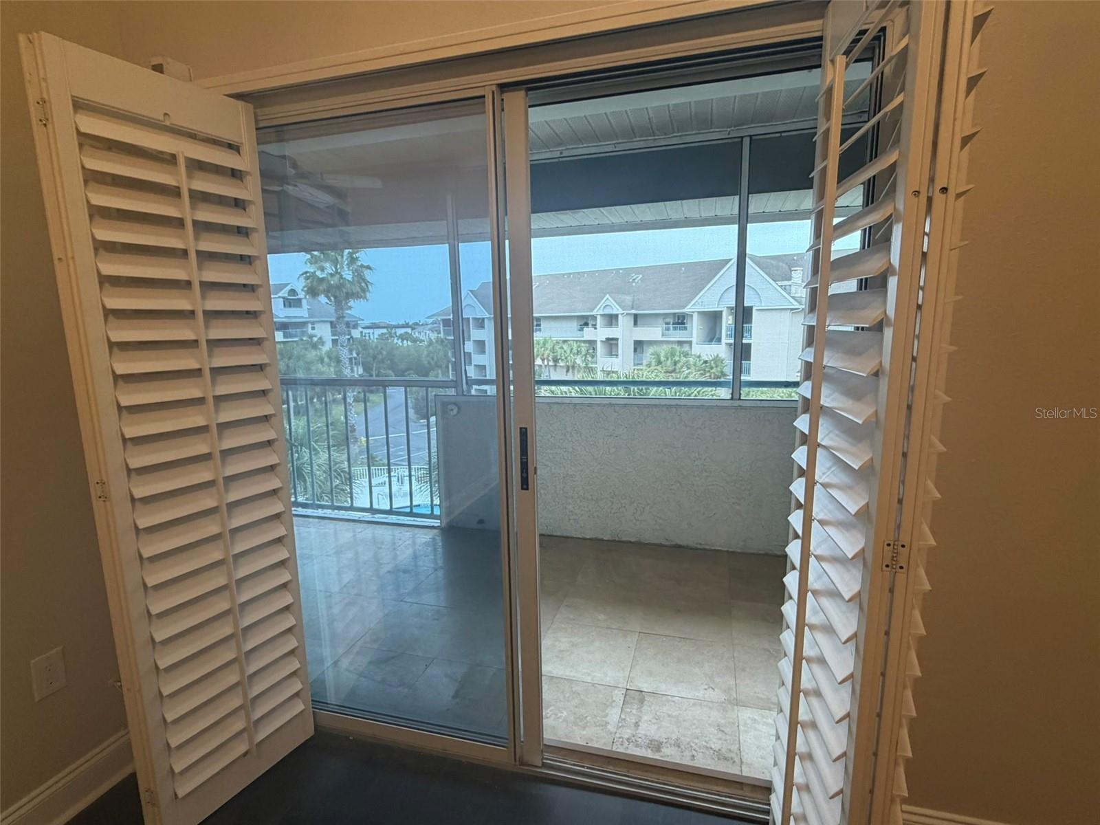 Image 10 of 35 For 5567 Sea Forest Drive 324