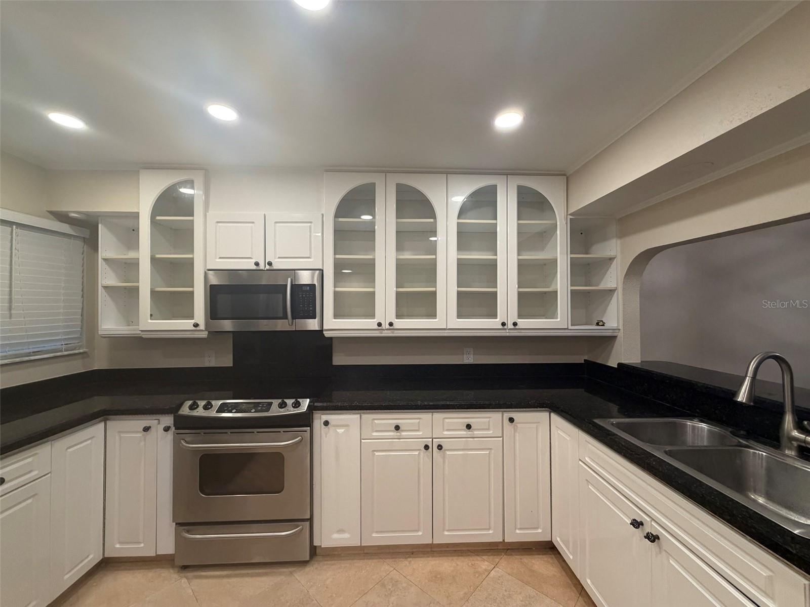 Image 18 of 35 For 5567 Sea Forest Drive 324